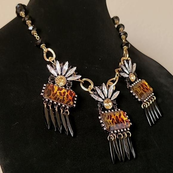 Vintage BETSEY JOHNSON Hollywood Glam Tiger / Leopard Statement Bib Necklace. - Picture 4 of 9